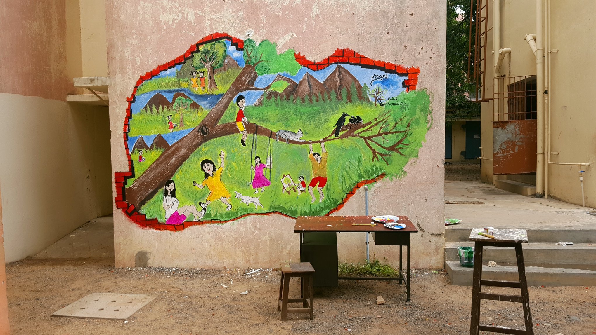 School renewal mural painted by Prayag volunteers